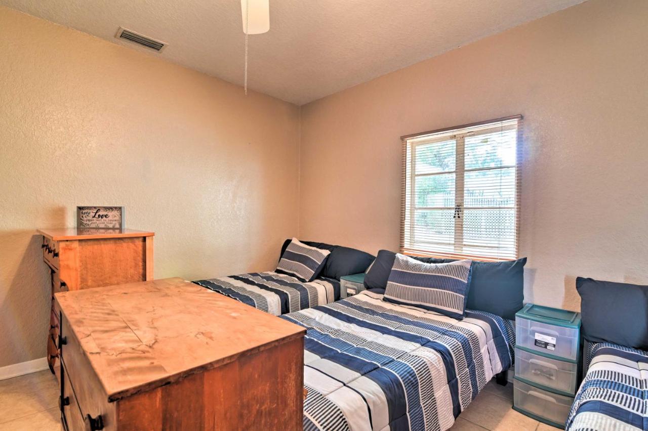 Pet-Friendly Auburndale House With Lake Views! Exterior photo